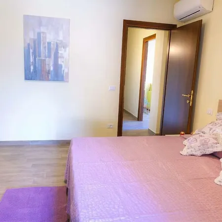 Ue Maxeu - Libeccio Apartment *